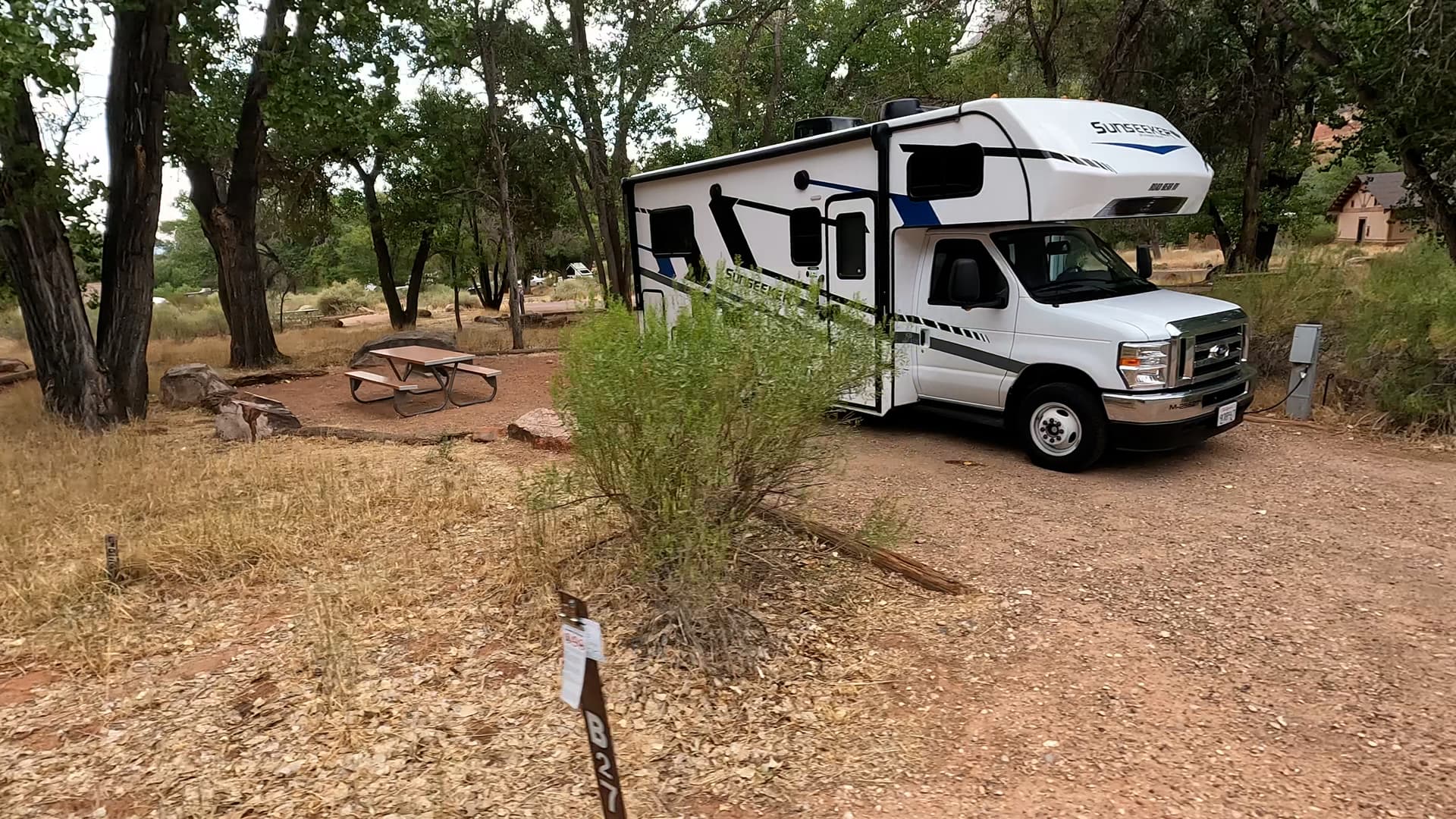 Site B27